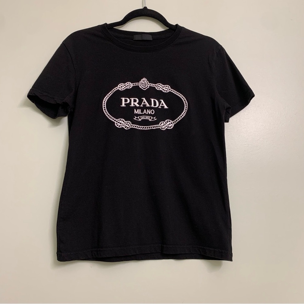 vintage PRADA Milano embroidered logo luxury brand t-shirt